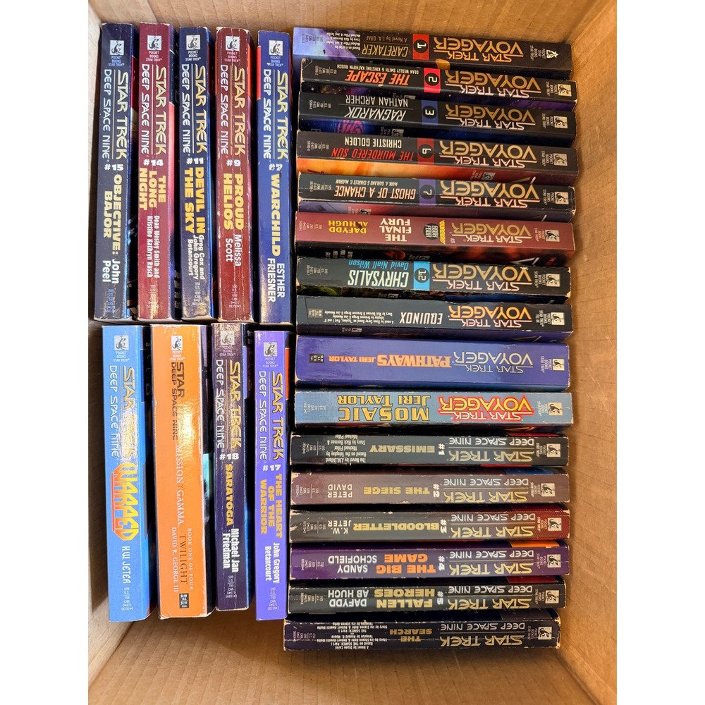Star Trek Book Lot 25 Deep Space Nine DS9 Voyager Pocket Books Paperbacks